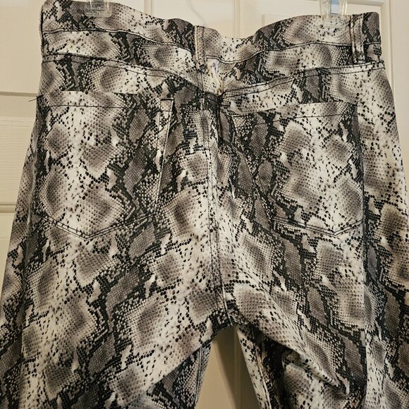 Snake print pants - Picture 4 of 6
